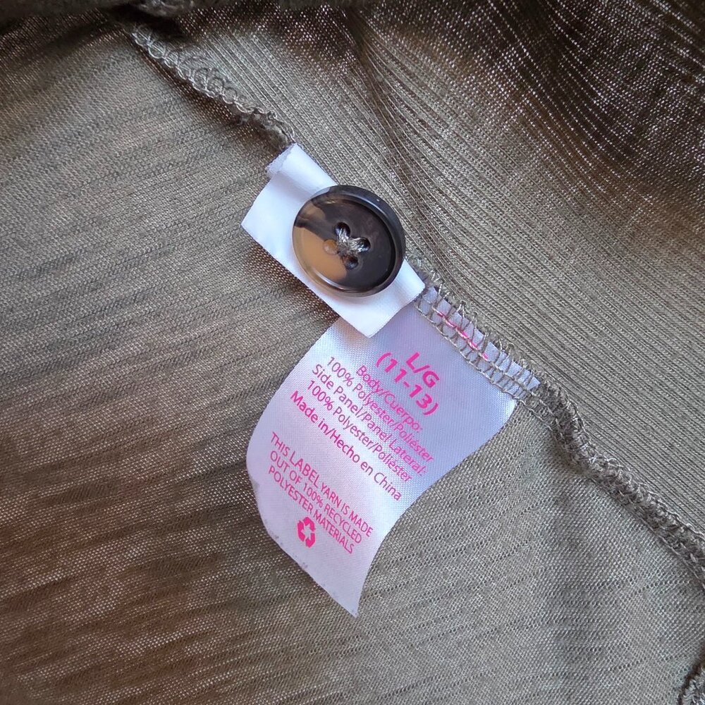 Olive blouse with button up sleeves - Size 11-13 - Picture 5 of 6